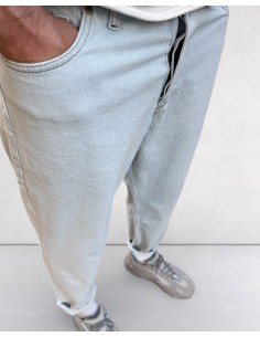 Jean coupe boyfriend uni bleu clair 2