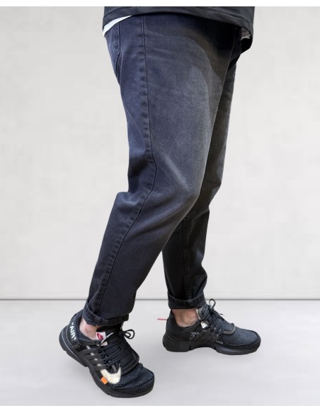 Jean boy légèrement délavé noir