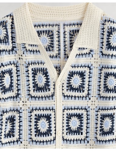 Chemisette en crochet bleu