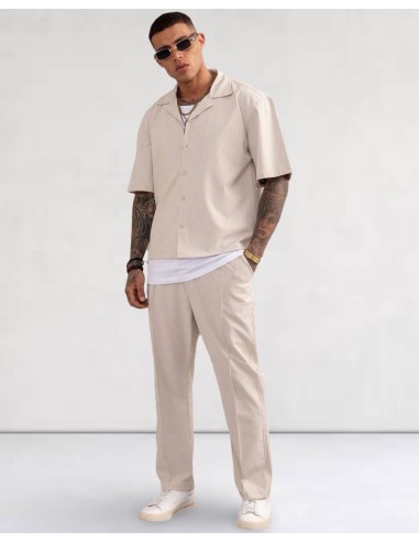 Ensemble classe et fluide à fine rayure beige