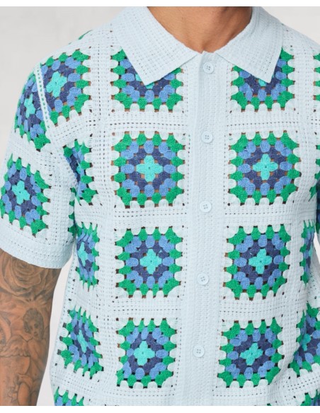 Chemisette en crochet bleu