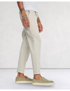 Pantalon fluide ajusté beige