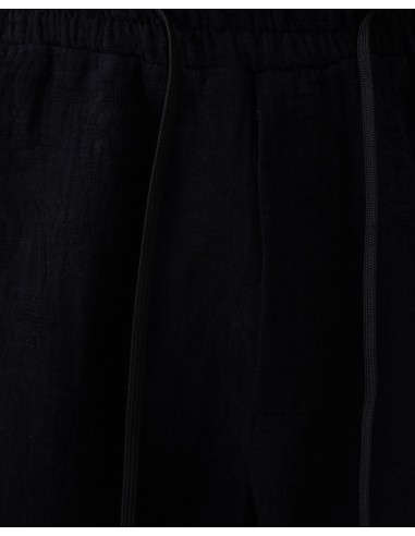 Short en gaz de coton fleuri noir Short en gaz de coton fleuri noir