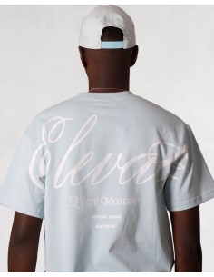 T-shirt "ELEVATE" bleu ciel...