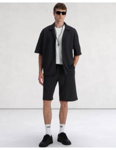 Short "sponge" noir