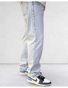 Jeans coupe droite bleu clair 2