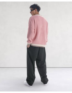 Pull col V en grosse maille rose 2