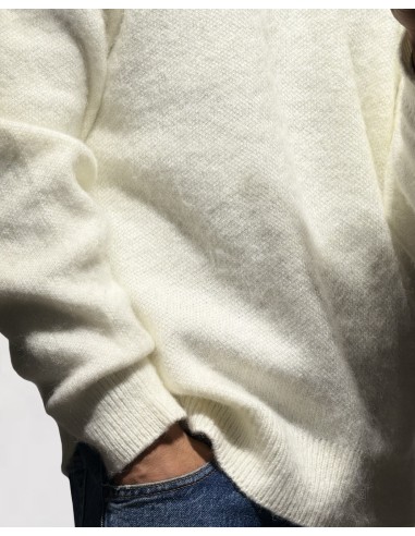 PULL EN MAILLE BROSSÉ UNI BLANC PULL EN MAILLE BROSSÉ UNI BLANC