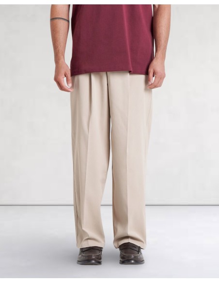 PANTALON BEIGE COUPE DECONTRACTEE AVEC PLIS