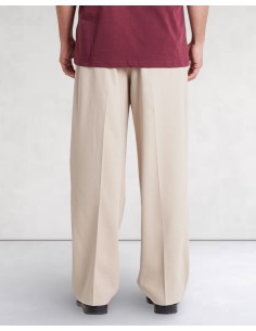 PANTALON BEIGE COUPE DECONTRACTEE AVEC PLIS 2