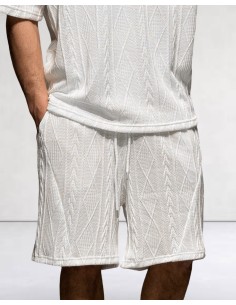 Short blanc en maille géométrique