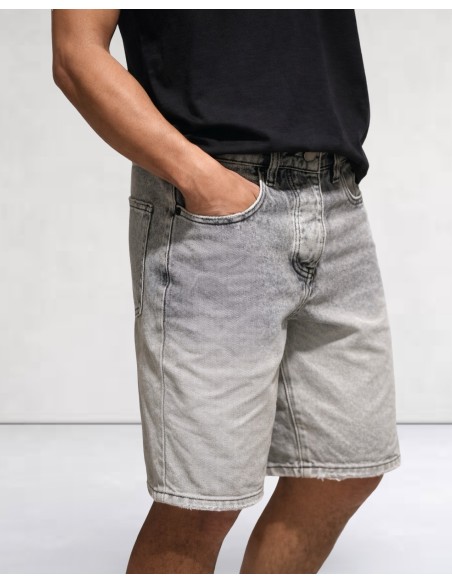 BERMUDA EN DENIM GRIS STRAIGHT FIT