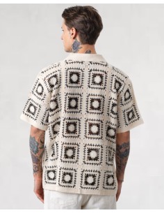 Chemise en crochet à motifs écru 2