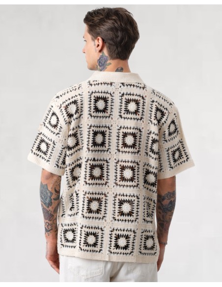 Chemise en crochet à motifs écru