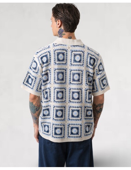 Chemise en crochet à motifs bleu