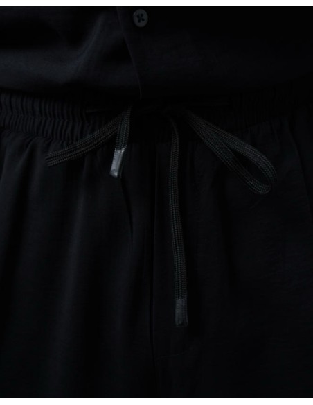 SHORT ULTRA LÉGER NOIR