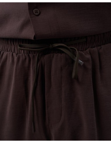 SHORT ULTRA LÉGER MARRON