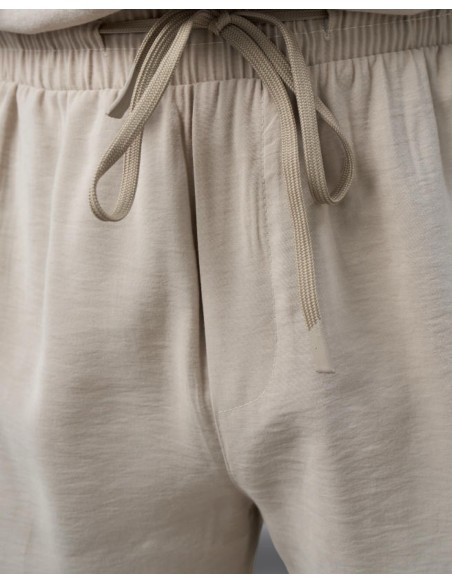 SHORT ULTRA LÉGER BEIGE