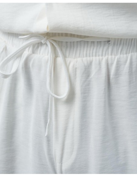 SHORT ULTRA LÉGER ÉCRU